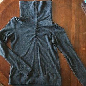 Lululemon reversible pullover